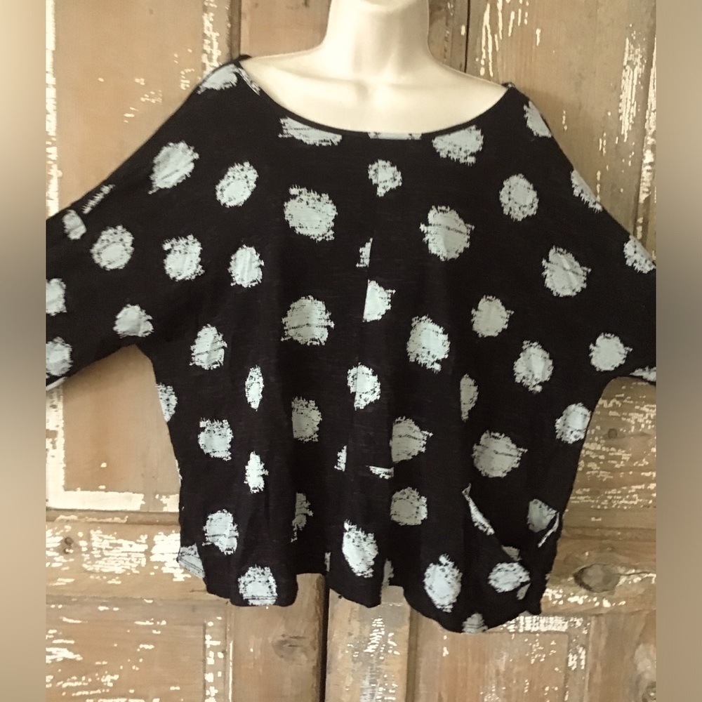 LIV by Habitat Top XL Black W/ Blue-gray Dots